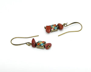 Red jasper chips and turquoise and gold enameled beads in this stunning bracelet and earring set