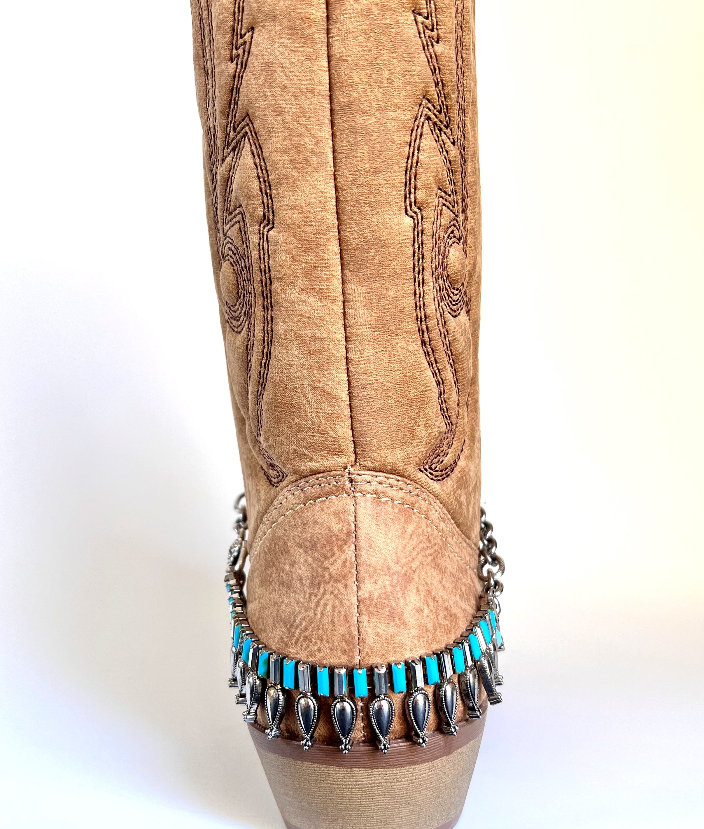 Boot jewelry, silver metal with faux turquoise elements