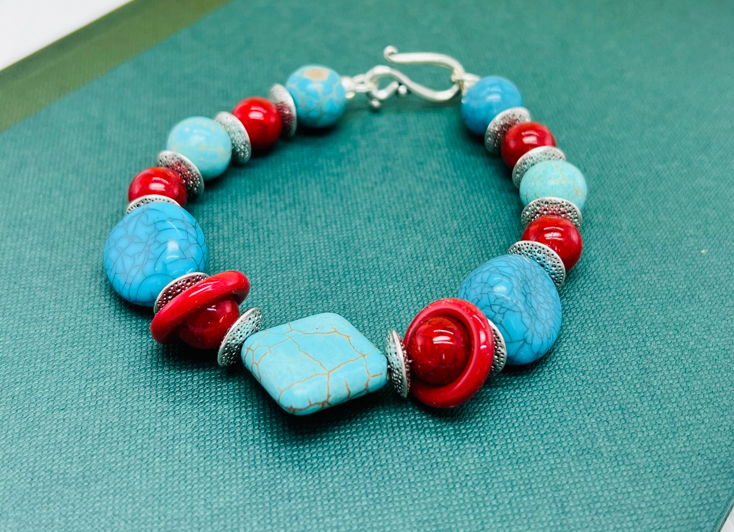 Bracelet and earring set, chunky turquoise howlite and red glass and acrylic beads